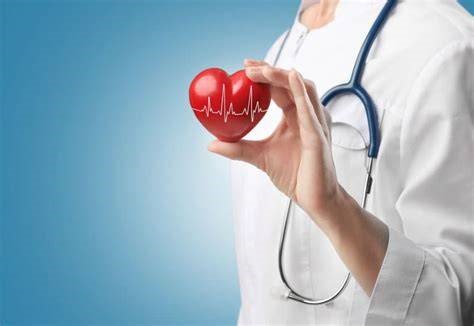 दिल की धड़कन बता सकती है आपकी असली सेहत, जानिए कैसे पहचानें खतरे के संकेत