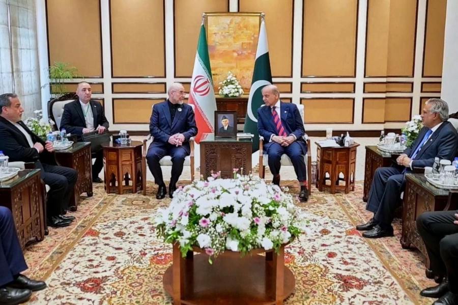 इस्लामाबाद वार्ता बेनतीजा: ईरान-अमेरिका में सहमति नहीं, जेडी वेंस लौटे इस्लामाबाद वार्ता बेनतीजा: ईरान-अमेरिका में सहमति नहीं, जेडी वेंस लौटे