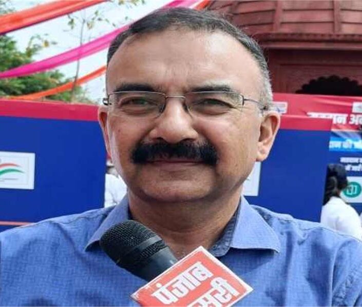 हरियाणा में आगामी नगर निगम और पंचायत चुनावों की तैयारियां पूरी, शांतिपूर्ण मतदान के लिए स्थानीय पुलिस ही पर्याप्त: डीएस कल्याण हरियाणा में आगामी नगर निगम और पंचायत चुनावों की तैयारियां पूरी, शांतिपूर्ण मतदान के लिए स्थानीय पुलिस ही पर्याप्त: डीएस कल्याण