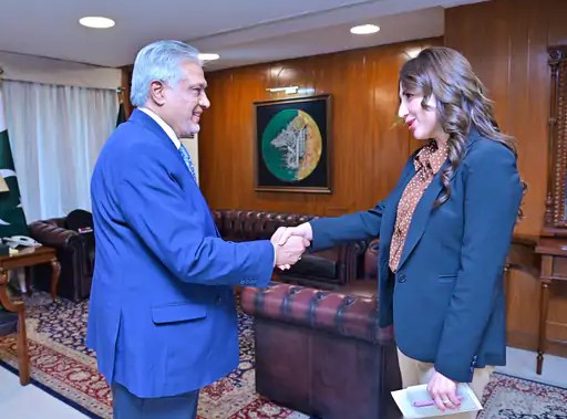 ईरान को लेकर अमेरिका ने फिलहाल रोके हमले, पाकिस्तान की अपील के बाद बढ़ा युद्धविराम