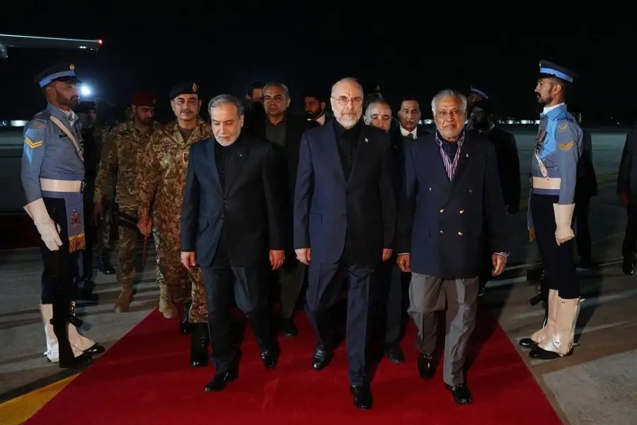 इस्लामाबाद में आज अहम अमेरिका-ईरान वार्ता: दोनों देशों के बड़े डेलिगेशन पहुंचे, ट्रम्प की सख्त चेतावनी इस्लामाबाद में आज अहम अमेरिका-ईरान वार्ता: दोनों देशों के बड़े डेलिगेशन पहुंचे, ट्रम्प की सख्त चेतावनी