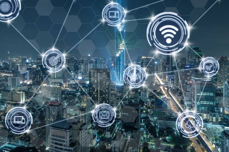 समंदर के नीचे बिछे केबल से घर तक पहुंचता इंटरनेट, जानिए भारत में कैसे होता है डेटा का पूरा सफर