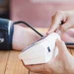 गर्मी के मौसम में ब्लड प्रेशर का रखें खास ध्यान, अपनाएं ये जरूरी उपाय