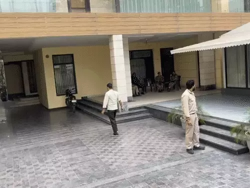 ED की कैबिनेट मंत्री संजीव अरोड़ा के घर समेत कई ठिकानों पर छापेमारी