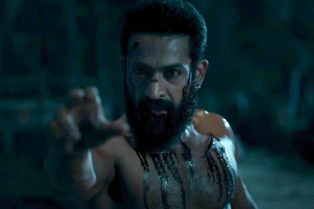 ‘ड्रैगन’ में जूनियर एनटीआर का खौफनाक अवतार, प्रशांत नील के टीजर ने बढ़ाया फैंस का क्रेज ‘ड्रैगन’ में जूनियर एनटीआर का खौफनाक अवतार, प्रशांत नील के टीजर ने बढ़ाया फैंस का क्रेज
