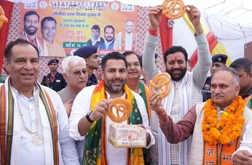 तीन राज्यों में BJP की सफलता पर सोनीपत में जश्न, CM सैनी ने बांटी गोहाना की मशहूर जलेबी