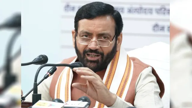हरियाणा में संविदा और पार्ट टाइम कर्मचारियों को बड़ी राहत, मौत पर परिवार को मिलेगी तीन लाख रुपये आर्थिक सहायता हरियाणा में संविदा और पार्ट टाइम कर्मचारियों को बड़ी राहत, मौत पर परिवार को मिलेगी तीन लाख रुपये आर्थिक सहायता