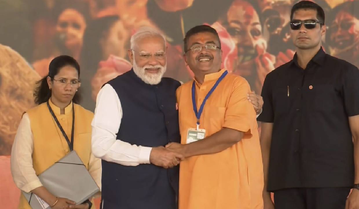 क्या आप जानते हैं बंगाल के नए CM शुभेंदु अधिकारी के पास कितनी संपत्ति है और कहां से होती है कमाई?