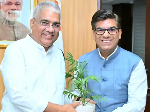 “Environment First, Chandigarh First” विजन पर आगे बढ़ा चंडीगढ़, केंद्रीय मंत्री भूपेंद्र यादव से मिले मेयर सौरभ जोशी