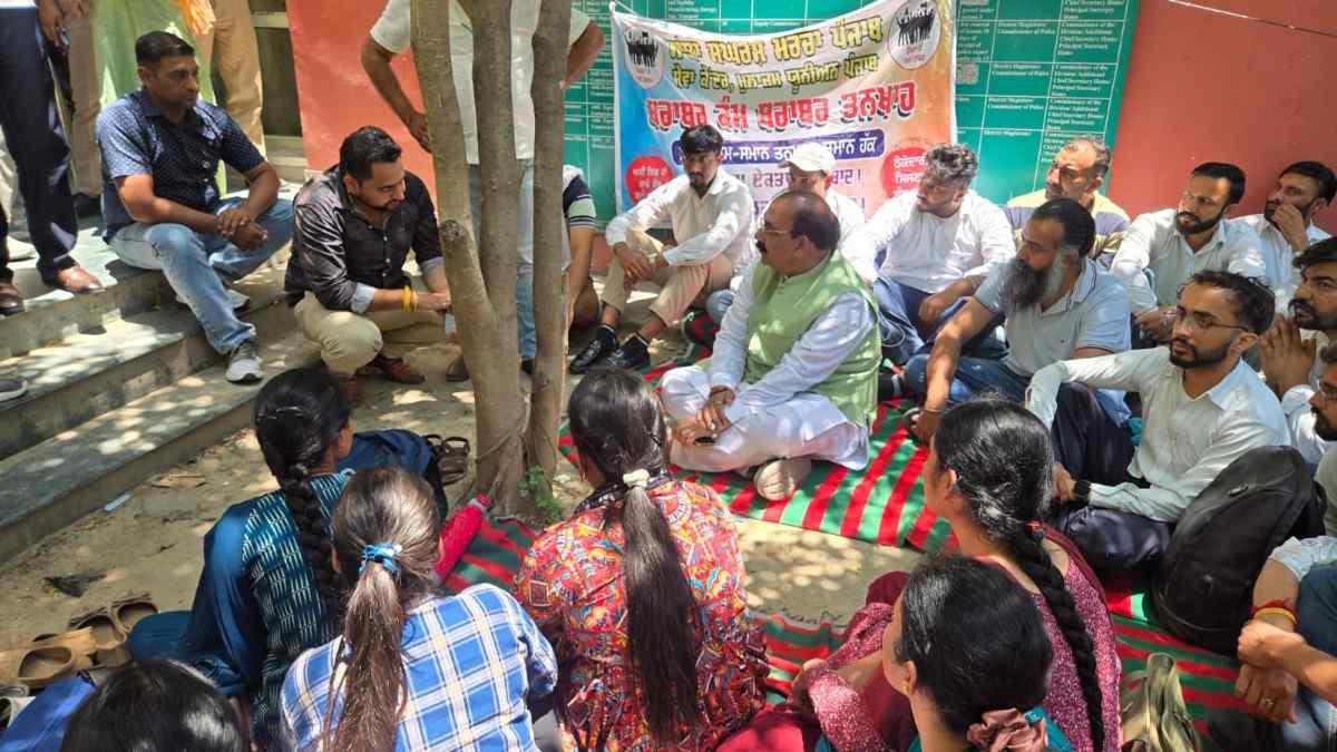 सेवा केंद्र कर्मचारियों के समर्थन में उतरे अश्विनी शर्मा, बोले- वादों और हकीकत के बीच फंसा पंजाब