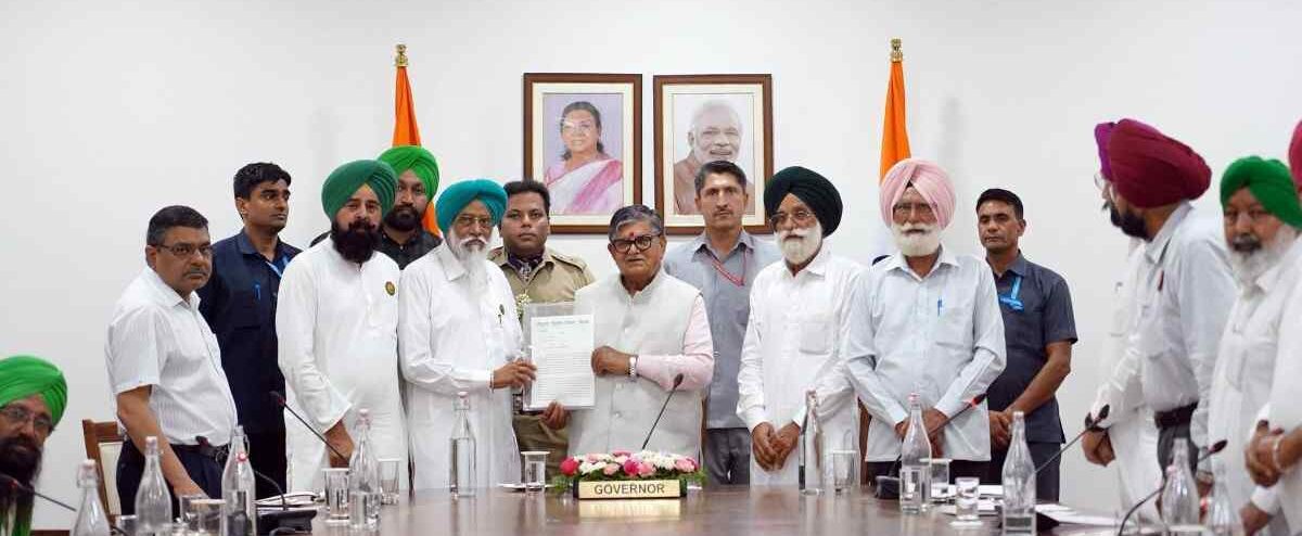 किसान मुद्दों पर राजभवन में हुई अहम चर्चा: एमएसपी, कर्जमाफी और आंदोलन से जुड़े मामलों को लेकर राज्यपाल को सौंपा गया मांगपत्र