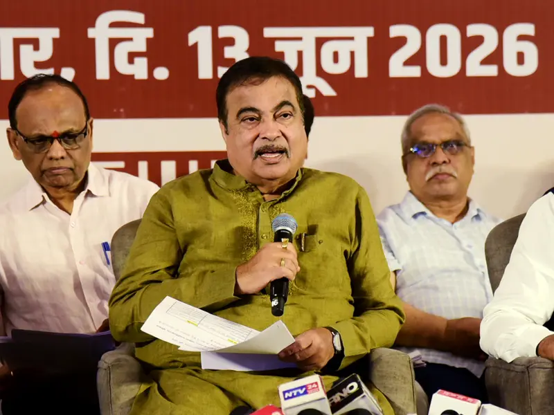 अब पेट्रोल नहीं, शुद्ध इथेनॉल पर दौड़ेंगी कारें: सरकार की मंजूरी के बाद ऑटो सेक्टर में बड़ा बदलाव, जल्द आएंगे नए वाहन अब पेट्रोल नहीं, शुद्ध इथेनॉल पर दौड़ेंगी कारें: सरकार की मंजूरी के बाद ऑटो सेक्टर में बड़ा बदलाव, जल्द आएंगे नए वाहन