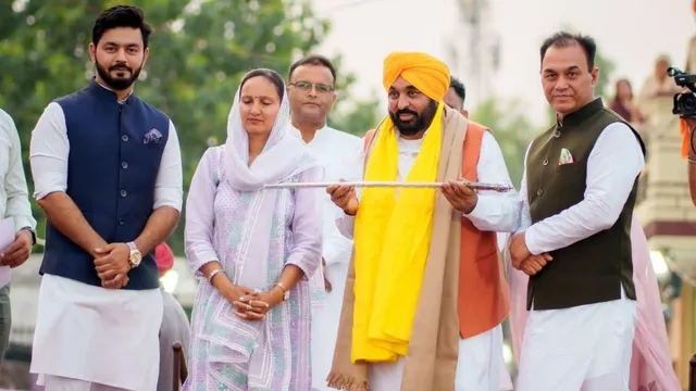 ‘मुझे बदनाम करने की साजिश हो रही’, लोक मिलनी में CM मान ने विपक्ष पर लगाए गंभीर आरोप