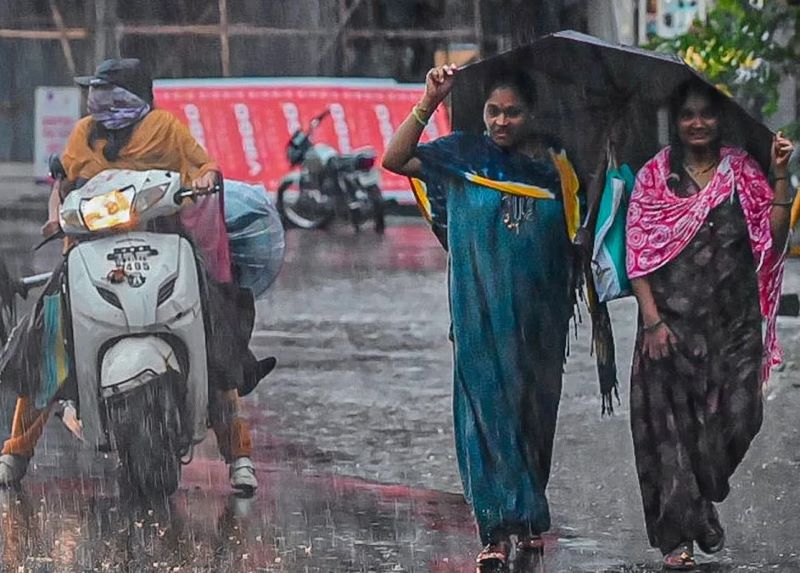 22 राज्यों में दस्तक के बाद मानसून की चाल सुस्त, कहीं भारी बारिश का खतरा तो कहीं गर्मी का सितम जारी