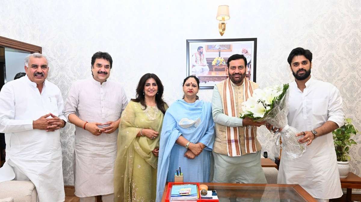 सियासी अटकलों पर विराम? मुख्यमंत्री सैनी और बिश्नोई परिवार की बढ़ती नजदीकियों ने दिए नए राजनीतिक संकेत