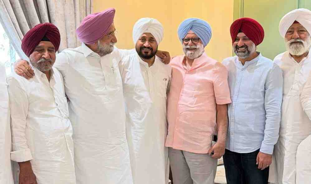 पंजाब कांग्रेस में अंदरूनी खींचतान बरकरार: एकता के संदेश के बीच बढ़ी दूरियां, संगठनात्मक नियुक्तियों पर टकराव गहराया पंजाब कांग्रेस में अंदरूनी खींचतान बरकरार: एकता के संदेश के बीच बढ़ी दूरियां, संगठनात्मक नियुक्तियों पर टकराव गहराया