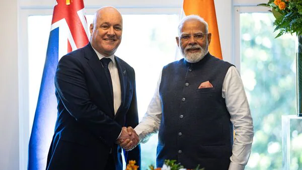 मोदी के न्यूजीलैंड दौरे से FTA को मिलेगी रफ्तार, ऑस्ट्रेलिया में BBL के भारत आगमन का भी किया बड़ा ऐलान मोदी के न्यूजीलैंड दौरे से FTA को मिलेगी रफ्तार, ऑस्ट्रेलिया में BBL के भारत आगमन का भी किया बड़ा ऐलान