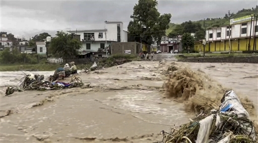 लगातार बारिश से उत्तर भारत बेहाल: जम्मू-कश्मीर, हिमाचल और उत्तराखंड में बाढ़-भूस्खलन का कहर, वैष्णो देवी – अमरनाथ यात्रा स्थगित लगातार बारिश से उत्तर भारत बेहाल: जम्मू-कश्मीर, हिमाचल और उत्तराखंड में बाढ़-भूस्खलन का कहर, वैष्णो देवी – अमरनाथ यात्रा स्थगित