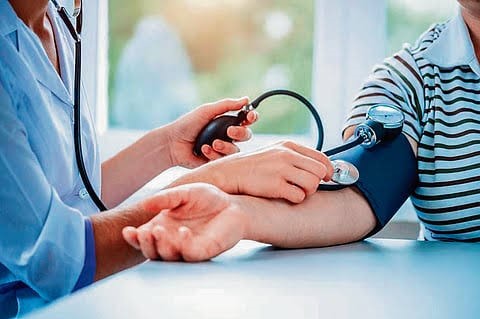 युवाओं में तेजी से बढ़ रहा ‘साइलेंट हाई ब्लड प्रेशर’, डॉक्टरों ने दी चेतावनी- छोटी लापरवाही भी बन सकती है जानलेवा
