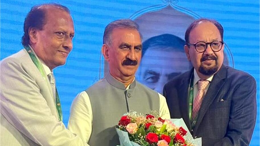हिमाचल को ग्लोबल टूरिज्म हब बनाने की तैयारी, सुक्खू ने होटल कारोबारियों से नए डेस्टिनेशन पैकेज में जोड़ने की अपील