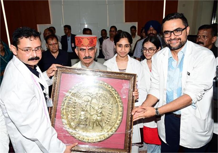 चम्बा मेडिकल कॉलेज को मिलेगी हाईटेक पहचान, मुख्यमंत्री सुक्खू ने की आधुनिक मशीनों, नई भर्तियों और रोबोटिक सर्जरी की तैयारी की घोषणा