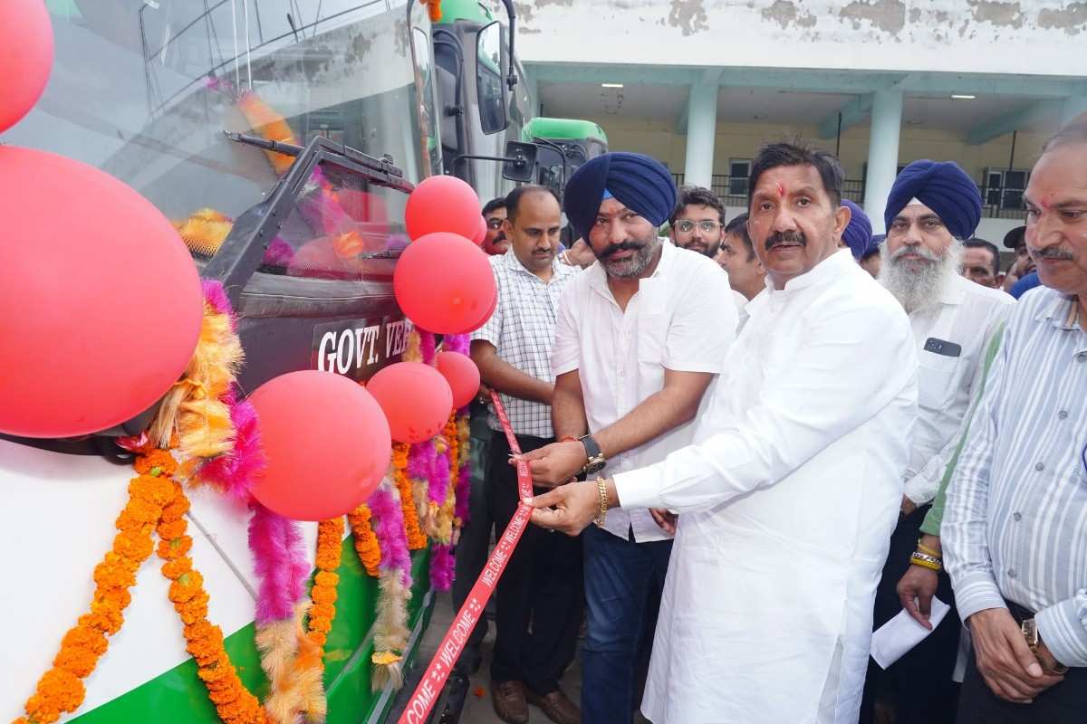 हिमाचल के परिवहन क्षेत्र में नई शुरुआत, हरोली में दौड़ेंगी 20 ई-बसें; चिंतपूर्णी रूट को भी मिली इलेक्ट्रिक सेवा