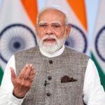 पीएम मोदी की सचिवों को सलाह: युवाओं और यूनिवर्सिटी से बढ़ाएं संवाद, AI से लेकर शिपबिल्डिंग तक भविष्य की तैयारी पर जोर