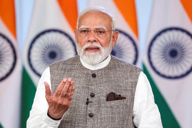 पीएम मोदी की सचिवों को सलाह: युवाओं और यूनिवर्सिटी से बढ़ाएं संवाद, AI से लेकर शिपबिल्डिंग तक भविष्य की तैयारी पर जोर
