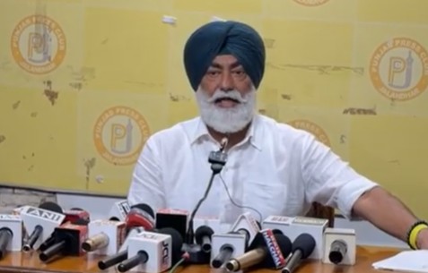पंजाब की सियासत गरमाई: कांग्रेस विधायक खैहरा ने हरजोत बैंस और बलबीर सिंह के इस्तीफे की उठाई मांग पंजाब की सियासत गरमाई: कांग्रेस विधायक खैहरा ने हरजोत बैंस और बलबीर सिंह के इस्तीफे की उठाई मांग