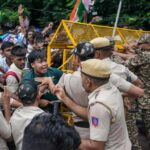 संसद मार्च पर दिल्ली पुलिस का सुप्रीम कोर्ट में जवाब, कहा- प्रदर्शन की अनुमति नहीं थी; हिंसा के बाद करना पड़ा बल प्रयोग