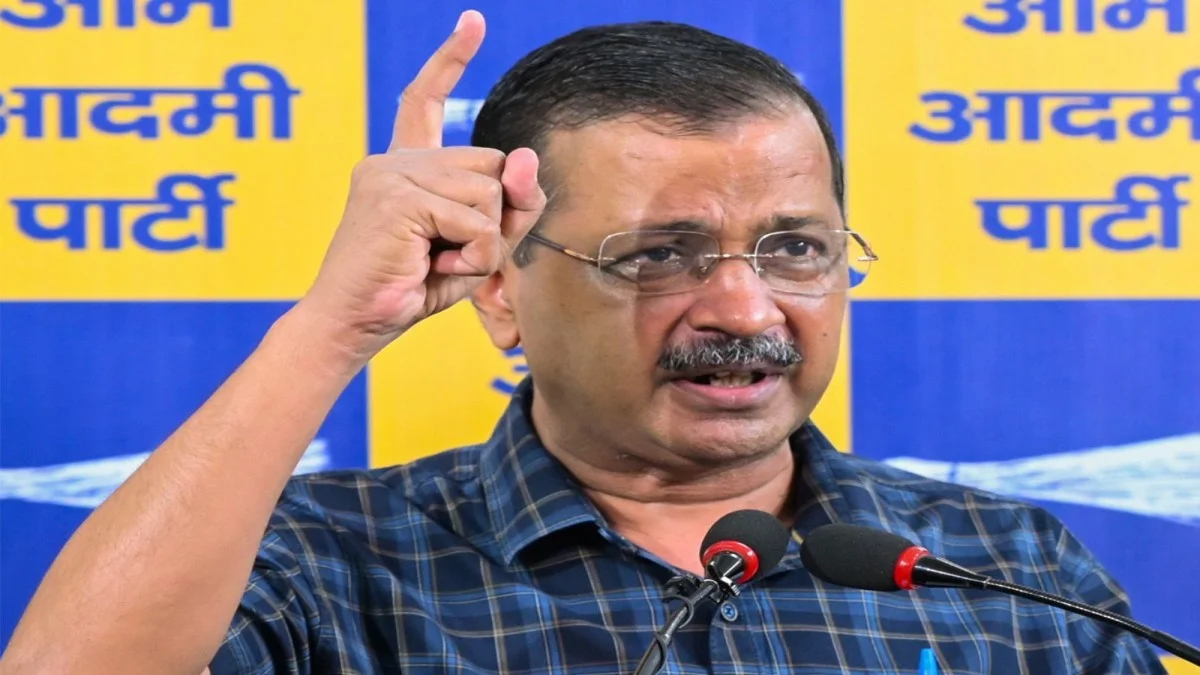 पंजाब के स्कूलों पर सियासी संग्राम तेज, केजरीवाल ने BJP को गुजरात के 1000 स्कूलों के साथ तुलना की चुनौती दी पंजाब के स्कूलों पर सियासी संग्राम तेज, केजरीवाल ने BJP को गुजरात के 1000 स्कूलों के साथ तुलना की चुनौती दी