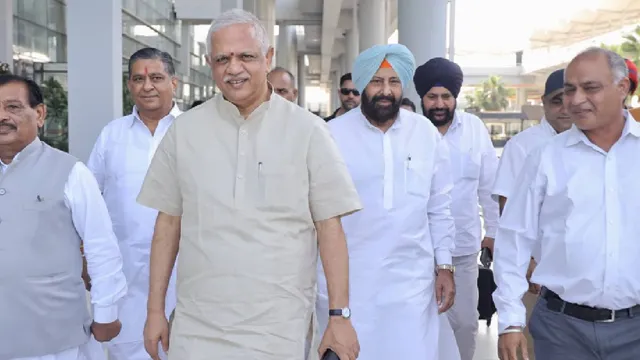 पंजाब में अकेले चुनावी मैदान में उतरेगी भाजपा, 117 सीटों पर उम्मीदवार उतारने का ऐलान पंजाब में अकेले चुनावी मैदान में उतरेगी भाजपा, 117 सीटों पर उम्मीदवार उतारने का ऐलान