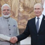 पुतिन के सामने मोदी का शांति संदेश: बोले- युद्ध का हर दिन मानवता को पीछे धकेलता है, अब अंत की ओर बढ़ना जरूरी