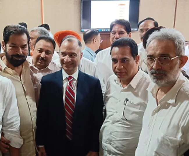 चंडीगढ़ निगम चुनाव में आरक्षण का ‘ड्रा’ बना बड़ा टर्निंग प्वाइंट, कई दिग्गजों की चुनावी जमीन खिसकी