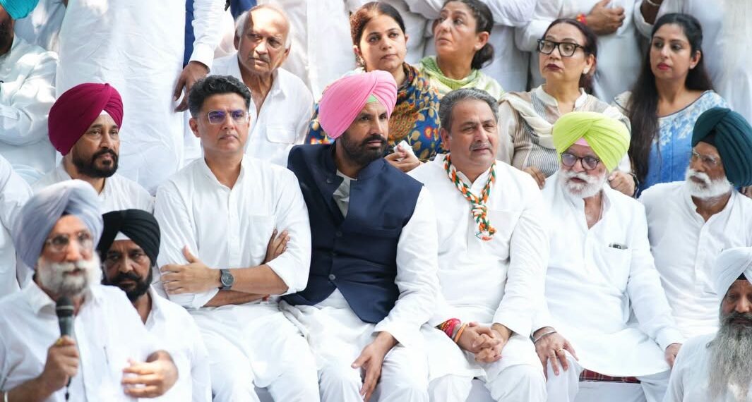 पायलट के सामने कांग्रेस ने दिखाई एकजुटता, एक साथ नजर आए चन्नी-वड़िंग-बाजवा