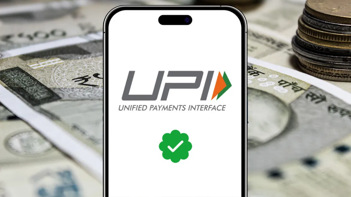 15 अक्टूबर से बदल जाएगा UPI का हिसाब-किताब, 2000 रुपये से बड़े पेमेंट पर लगेगा MDR; ग्राहक पर नहीं पड़ेगा बोझ 15 अक्टूबर से बदल जाएगा UPI का हिसाब-किताब, 2000 रुपये से बड़े पेमेंट पर लगेगा MDR; ग्राहक पर नहीं पड़ेगा बोझ