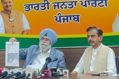 1984 के पीड़ितों के मुद्दे पर AAP को घेरा, फूलका बोले- न्याय नहीं, चुनावी फायदे के लिए याद आते हैं दंगा पीड़ित 1984 के पीड़ितों के मुद्दे पर AAP को घेरा, फूलका बोले- न्याय नहीं, चुनावी फायदे के लिए याद आते हैं दंगा पीड़ित