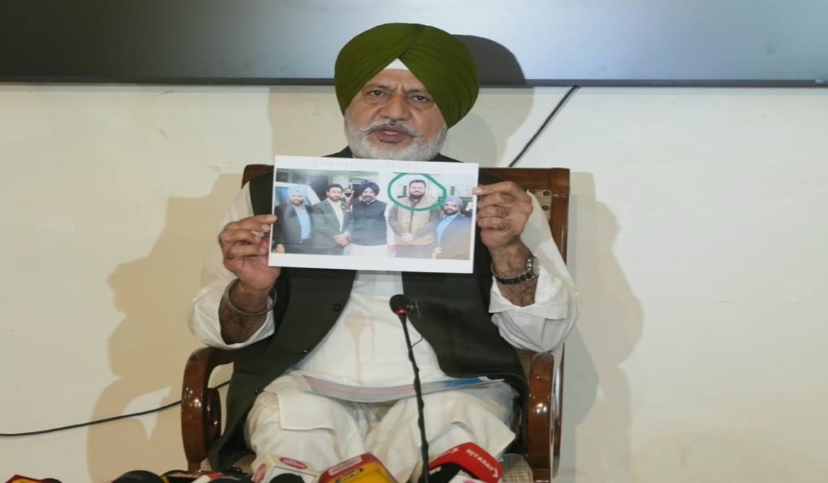 आप का अकाली दल पर पलटवार, पन्नू बोले- मान परिवार पर आरोप लगाने वालों को पहले अपने राजनीतिक रिश्तों का हिसाब देना चाहिए