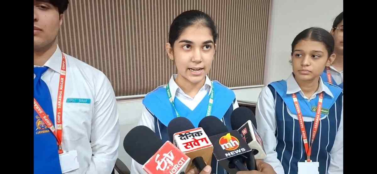हरजोत बैंस ने विद्यार्थियों से किया संवाद, बोले—अंकों की चिंता छोड़ें, आत्मविश्वास के साथ आगे बढ़ें
