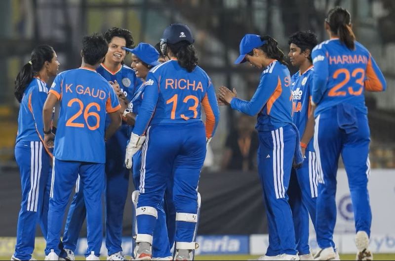 भारत ने जिम्बाब्वे को 92 रन से रौंदकर सीरीज पर किया कब्जा, हरमनप्रीत की तूफानी पारी से बना नया रिकॉर्ड भारत ने जिम्बाब्वे को 92 रन से रौंदकर सीरीज पर किया कब्जा, हरमनप्रीत की तूफानी पारी से बना नया रिकॉर्ड