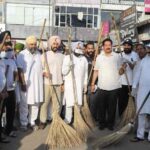 गांधी जयंती पर पंजाब भाजपा का स्वच्छता अभियान, बीएल संतोष और केवल ढिल्लों ने कार्यकर्ताओं संग की सफाई