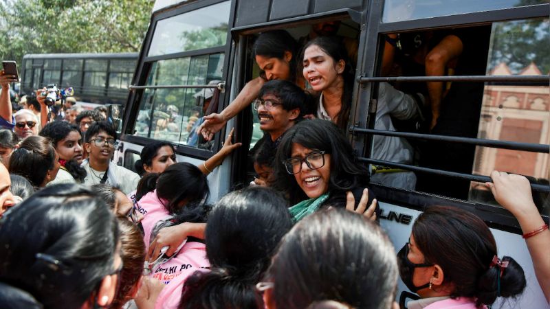 CJP आज फिर दिल्ली में प्रदर्शन करेगी, जंतर-मंतर पहुंचने की तैयारी, 38 हजार जवान तैनात; दीपके विमान में रोके गए