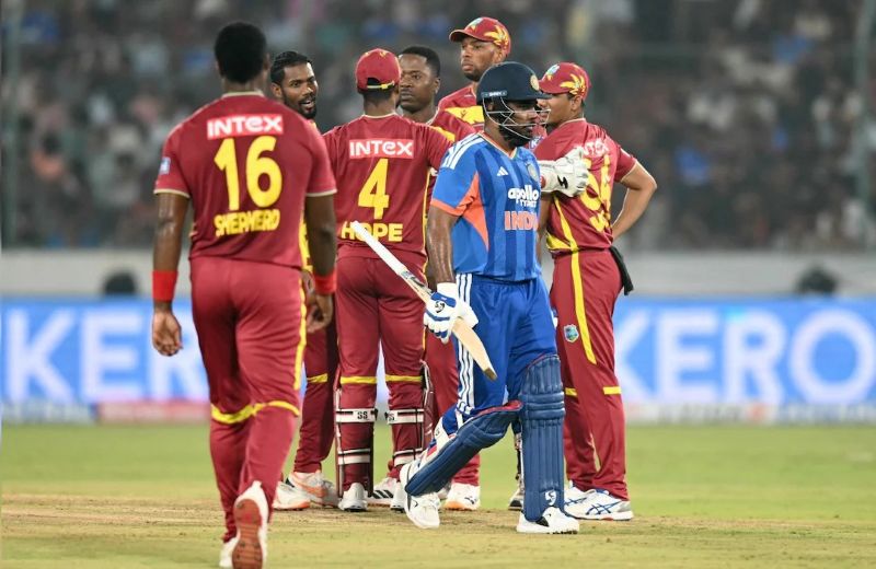 शाई होप की सेंचुरी से वेस्टइंडीज ने भारत को दी मात, 247 रन के लक्ष्य में बिखरी टीम इंडिया; सीरीज का फैसला आखिरी टी-20 में शाई होप की सेंचुरी से वेस्टइंडीज ने भारत को दी मात, 247 रन के लक्ष्य में बिखरी टीम इंडिया; सीरीज का फैसला आखिरी टी-20 में