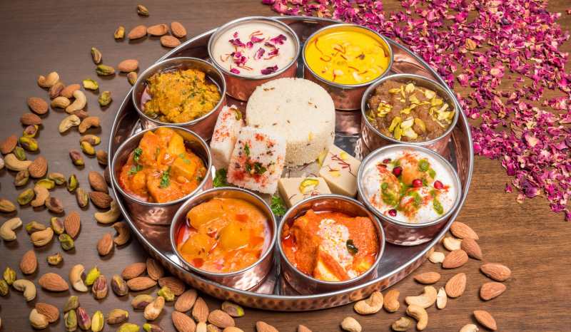 नवरात्रि व्रत में खानपान को लेकर न हों कन्फ्यूज, जानिए किन चीजों से मिलेगा पोषण और किनसे करना होगा परहेज नवरात्रि व्रत में खानपान को लेकर न हों कन्फ्यूज, जानिए किन चीजों से मिलेगा पोषण और किनसे करना होगा परहेज