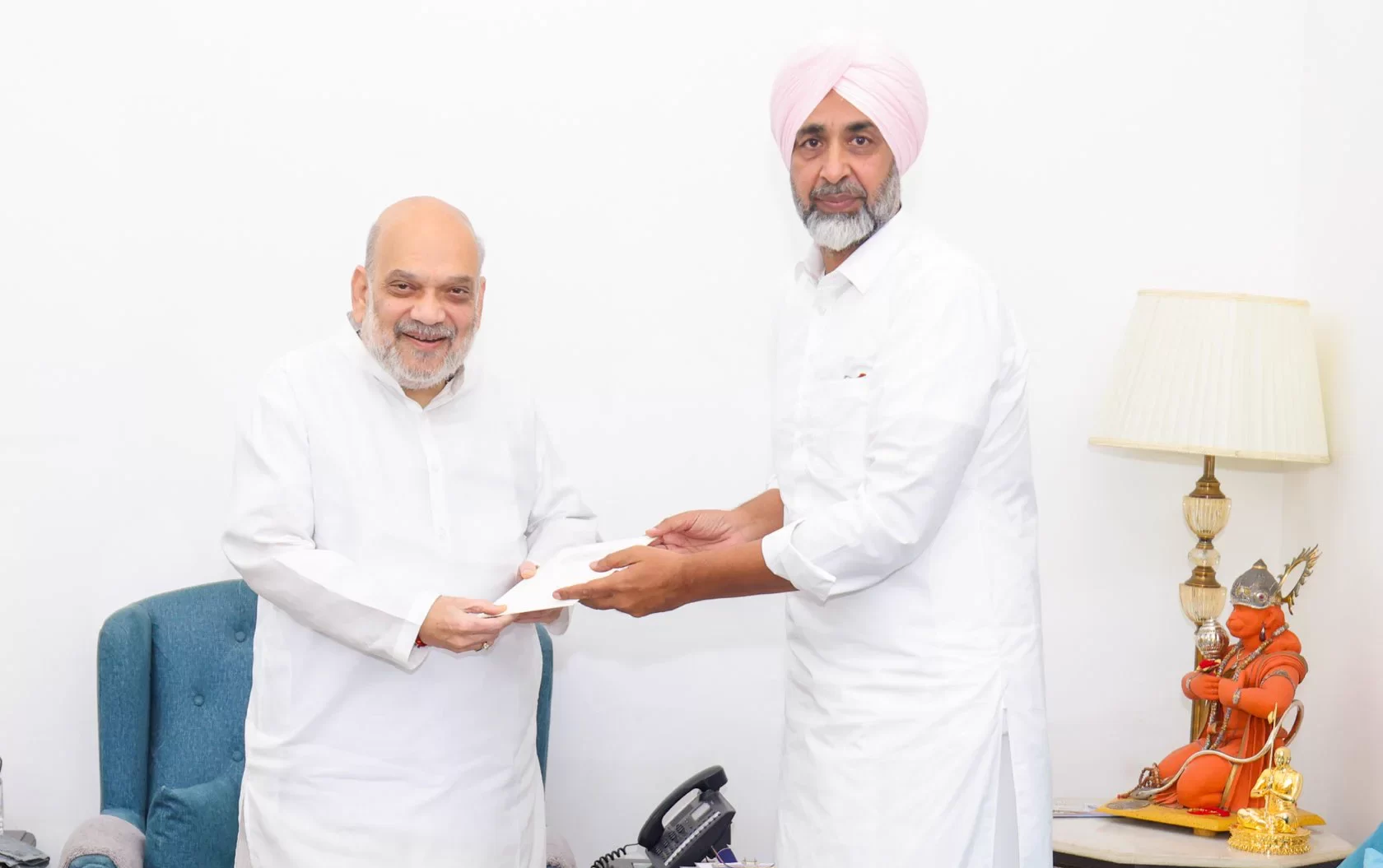 अमित शाह के साथ मनप्रीत बादल की मुलाकात, पंजाब के विकास और सम्मान को लेकर जताई उम्मीद