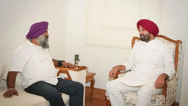 परगट सिंह के घर पहुंचे राजा वड़िंग, मुलाकात के बाद अमृतसर का न्योता; कांग्रेस में नई सियासी कवायद