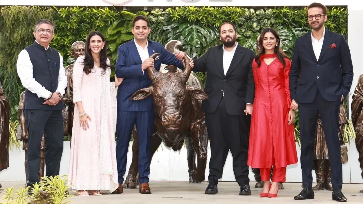 जियो की लिस्टिंग से रिलायंस को नई ऊंचाई, आकाश अंबानी ने खोला अगले 10 साल का रोडमैप; AI से स्पेस टेक तक होगा बड़ा निवेश
