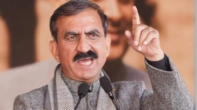 धर्मशाला में निर्माण की धीमी रफ्तार पर भड़के सुक्खू, अफसरों को चेतावनी—काम करो, नहीं तो नौकरी छोड़ दो